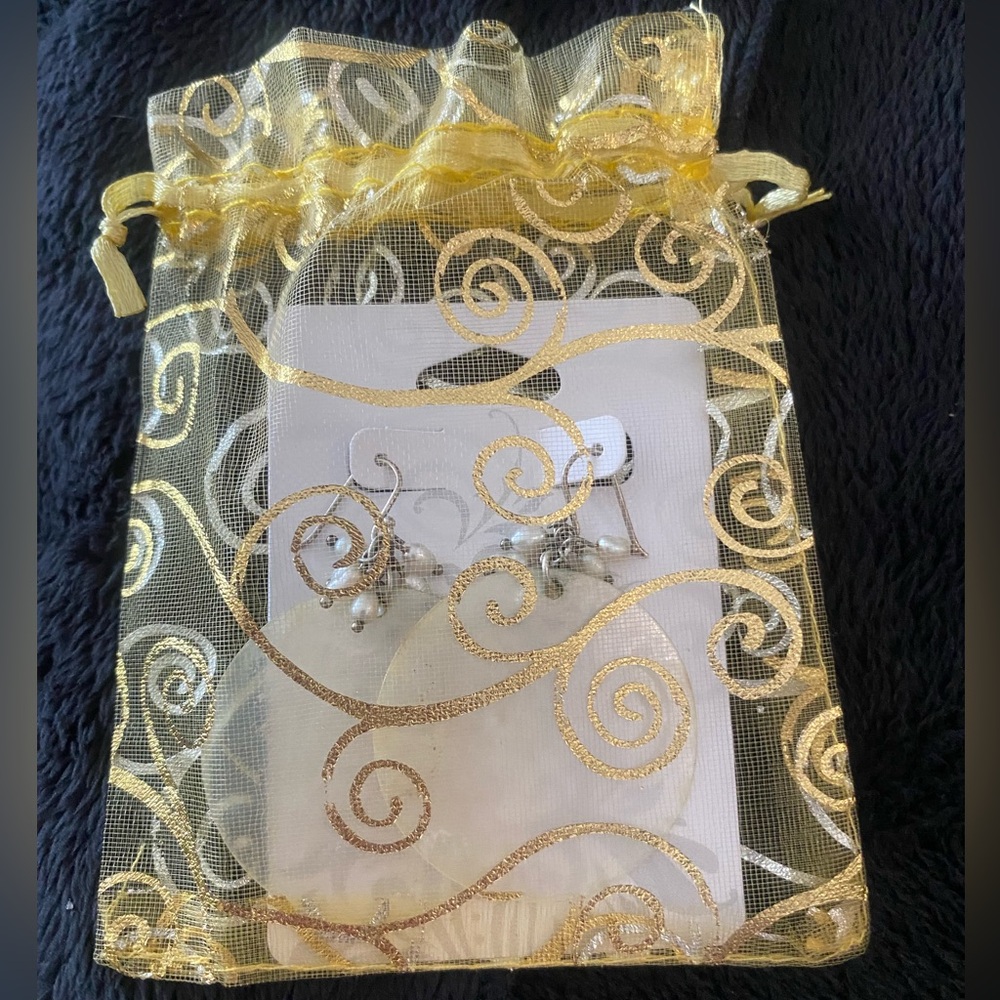 Large Shell Dangle Earrings - Picture 6 of 9